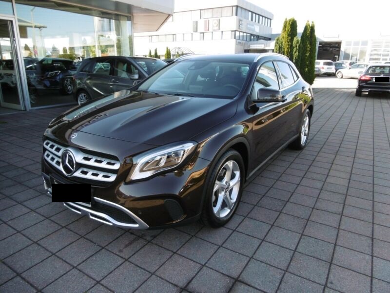 Mercedes-Benz GLA 250