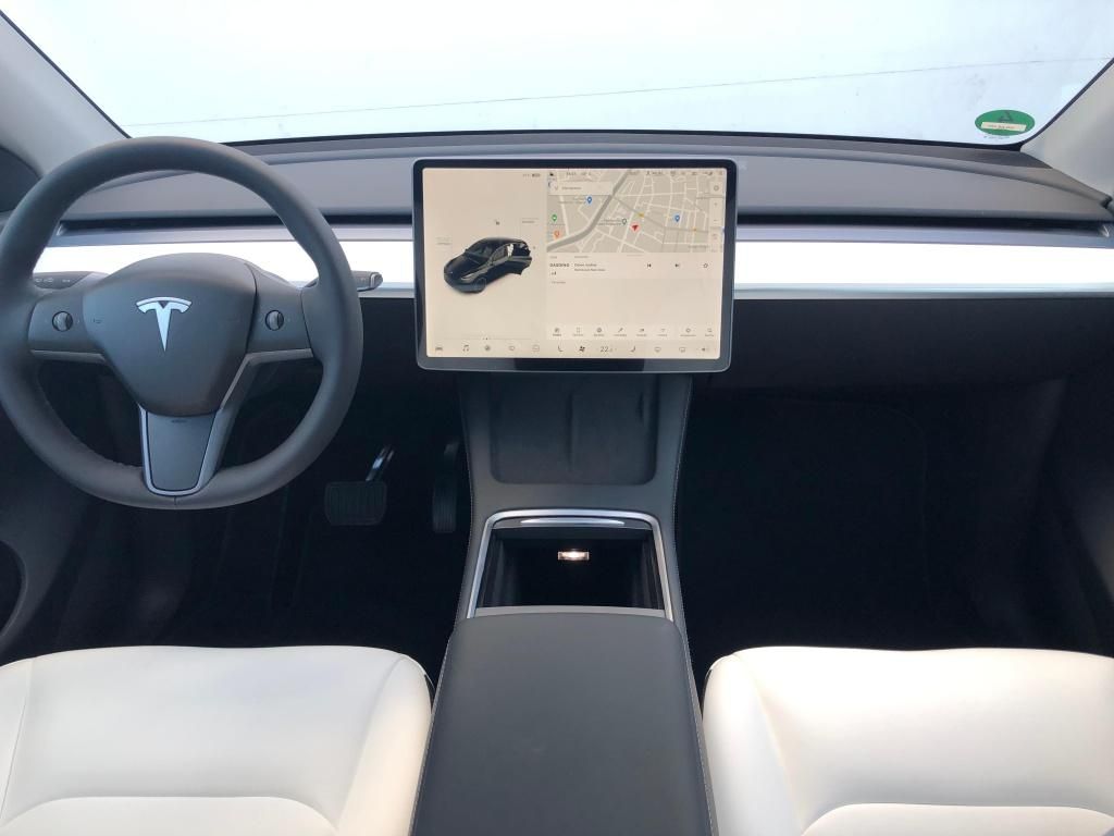 Tesla Model Y Long Range Dual AWD