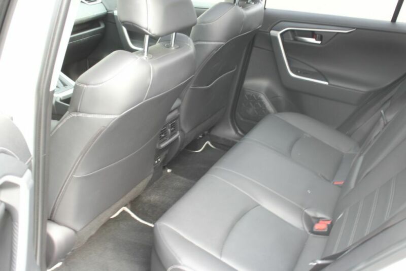 Toyota RAV 4 2.5 4x4 Hybrid Lounge