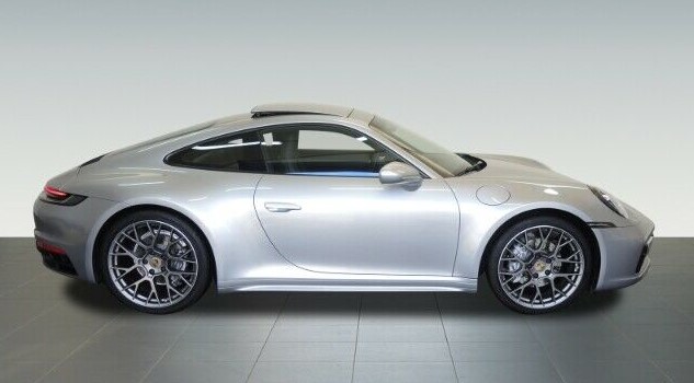 Porsche 992 911 Carrera 4 PDK