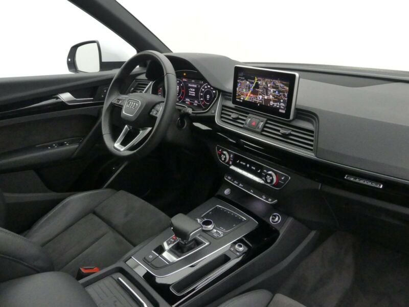Audi Q5 40 TDI quattro Sport