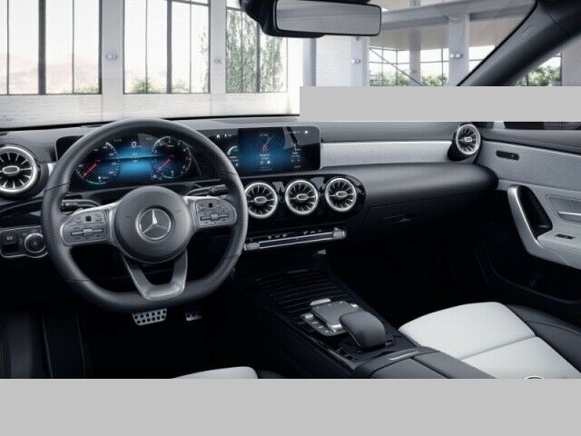 Mercedes-Benz CLA 250 SB AMG thumbnail 2