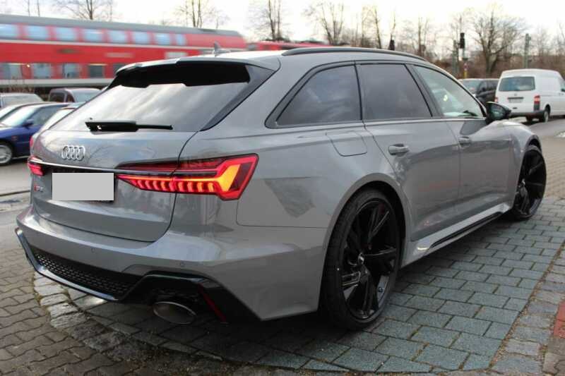 Audi RS6 Avant Quattro